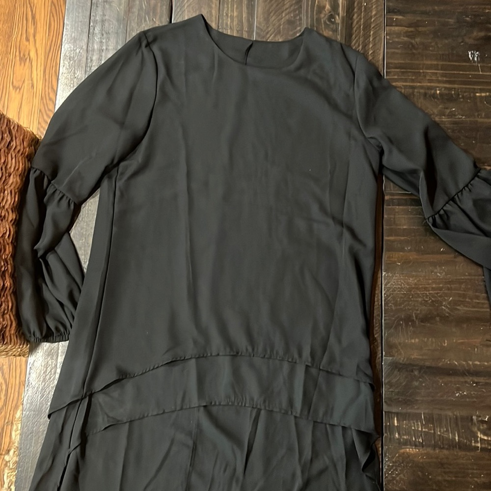 womens tier length tunic size L  Never worn